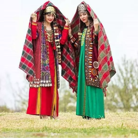 لباس محلی زنانه ترکمن